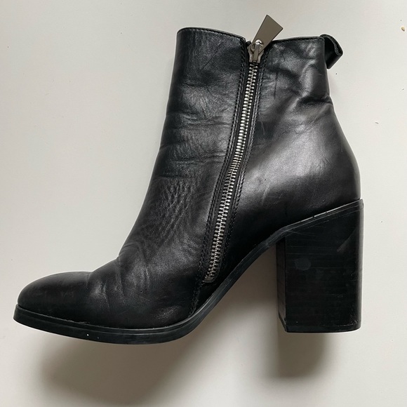 Steve Madden Black High Heels - Picture 2 of 4